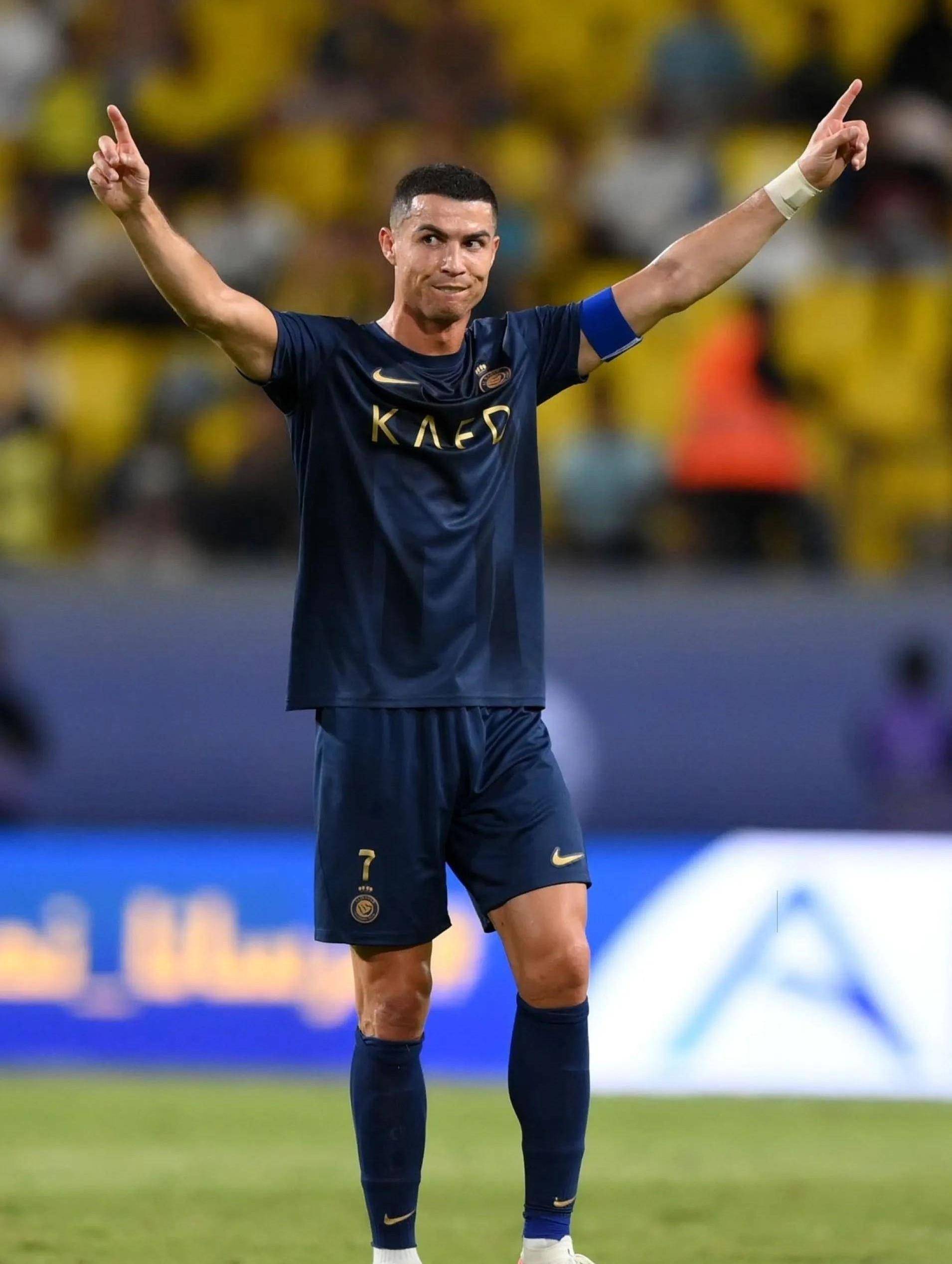 英超第14轮综述：利物浦平局+切尔西爆冷，阿森纳5分领先稳居榜首