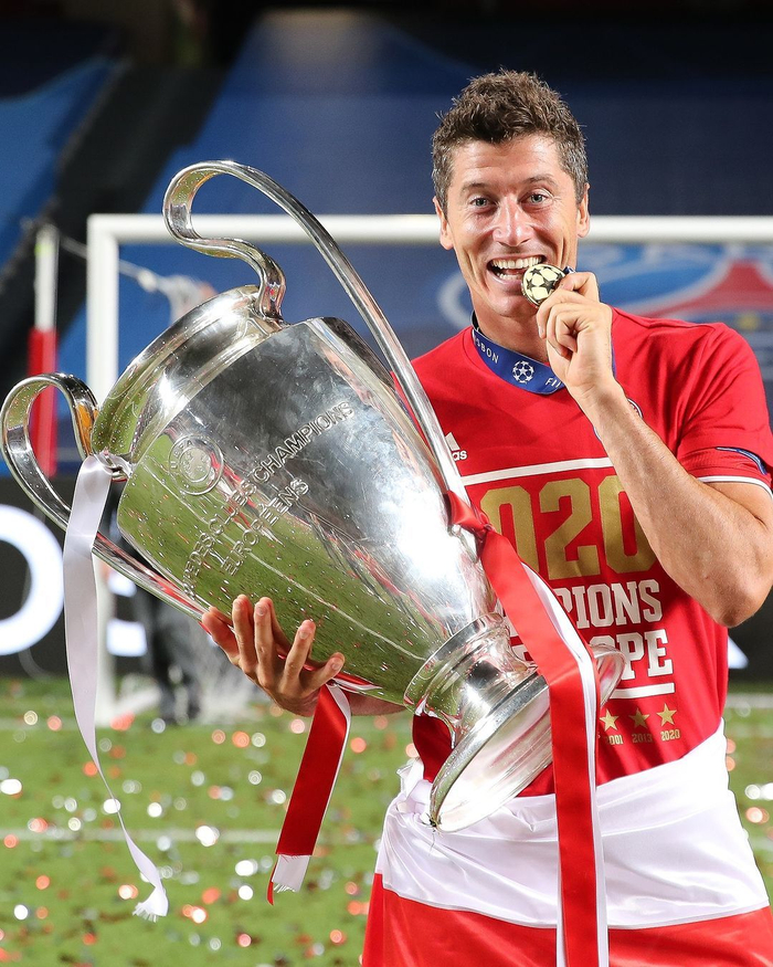 官方：本-戴维斯等3人因伤退出威尔士队大名单