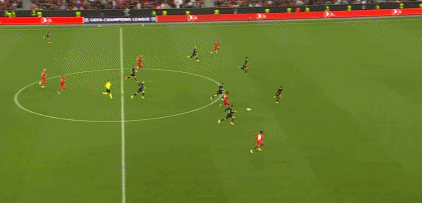 意媒：德佬对孔蒂依然保持完全信任，双方将召开会议分析现状