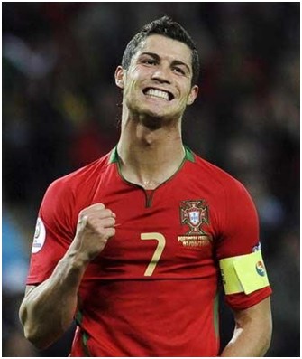 弗兰克：防守型教练？我带的队进球挺多的；庆幸自己不碰社媒