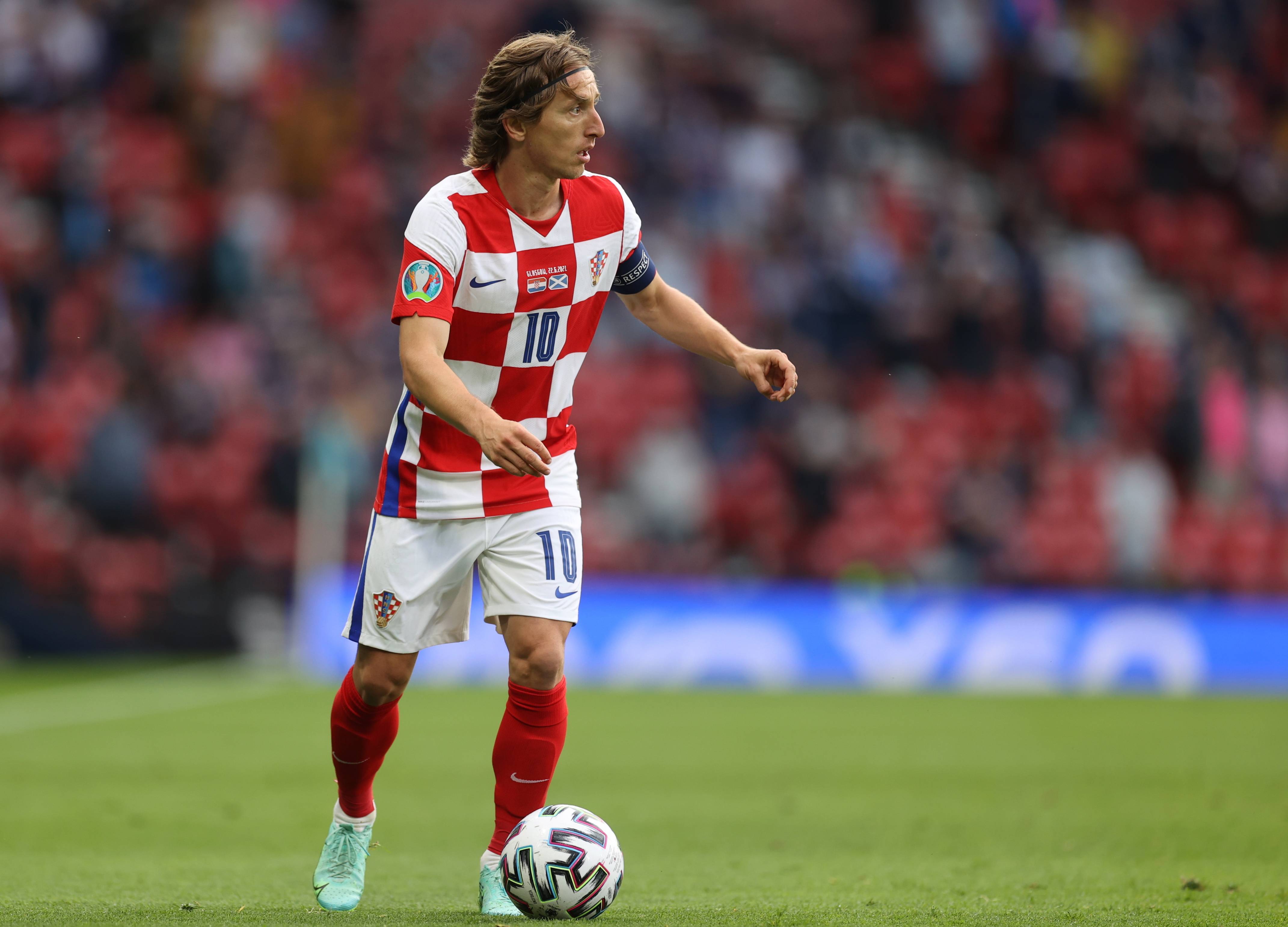 巴萨0-3不敌切尔西，弗里克执教生涯首次在欧冠被零封