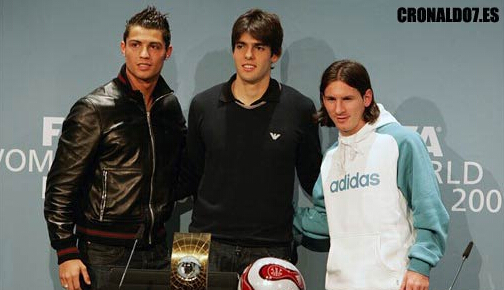 杨瀚森首发出战7分54秒，得到1篮板1失误4犯规。